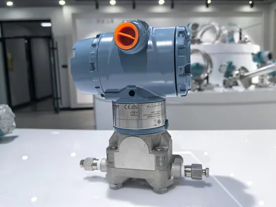 Reliable Rosemount Pressure Transmitter with Field Bus Output and LCD Display 